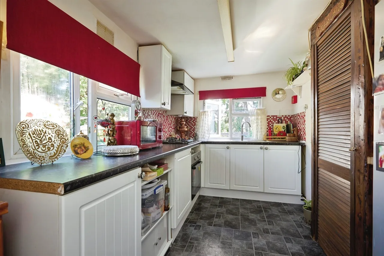 2 bed park home for sale — Wiremead Lane, East Cholderton, Andover