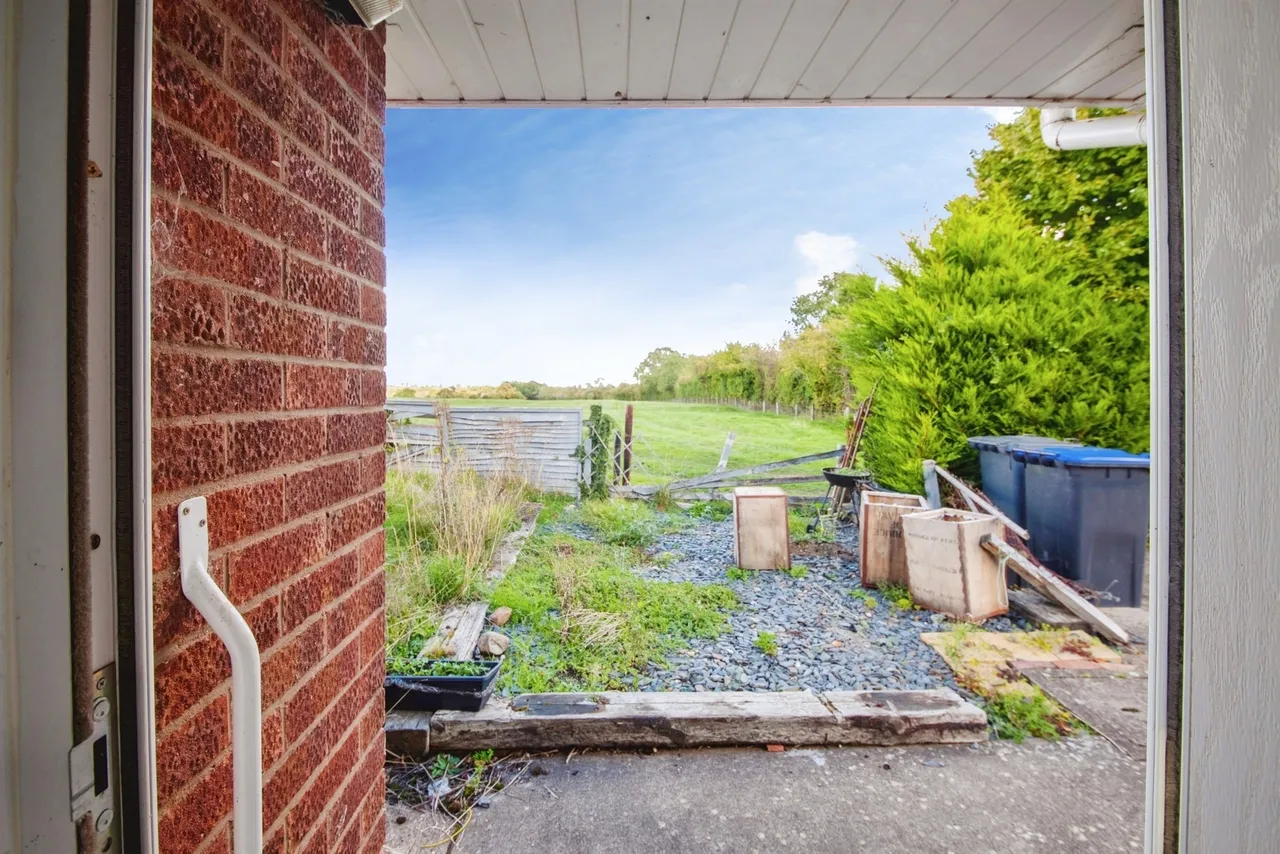Main Street, Marston Trussell, LE16, photo 7