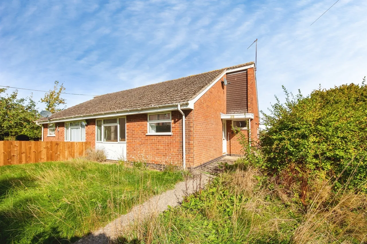 Main Street, Marston Trussell, LE16, photo 4