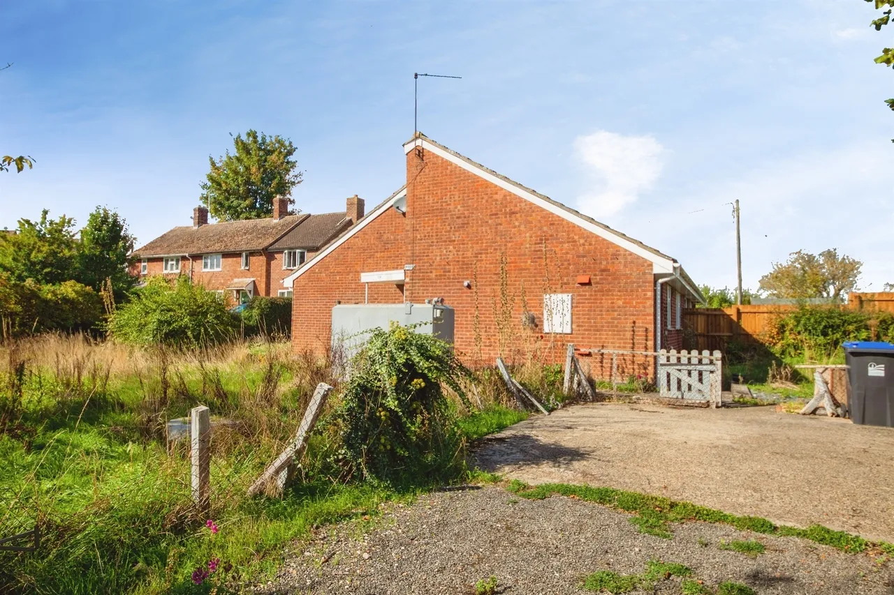 2 bed house for sale, Main Street, Marston Trussell, LE16