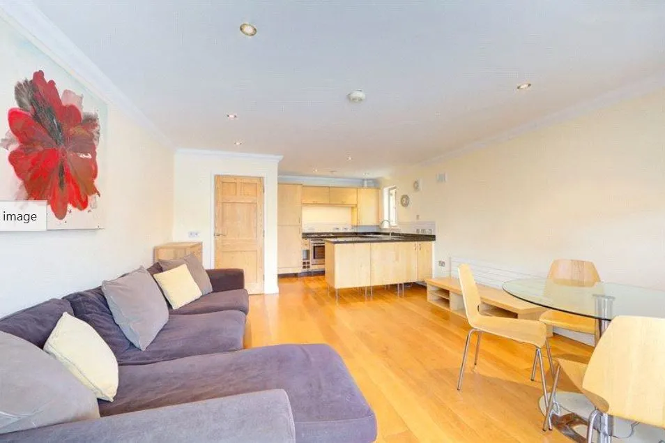 Coombe Road, New Malden, photo 4