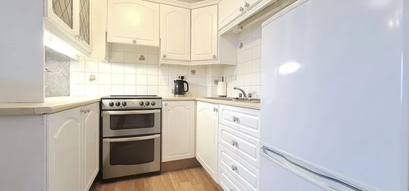 Rayleigh Road, Eastwood, Essex, SS9 5PZ, photo 9