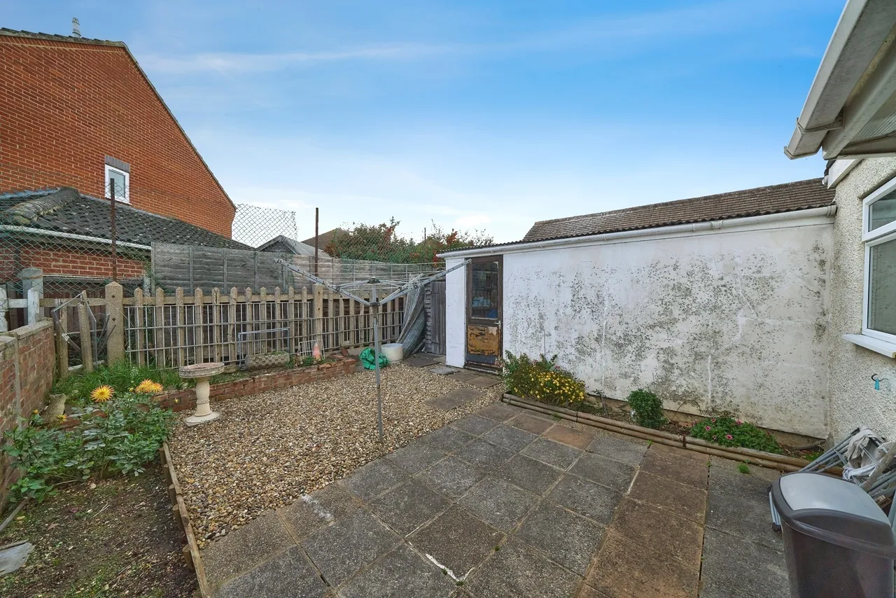 Meriden Close, Ilford, IG6, photo 17