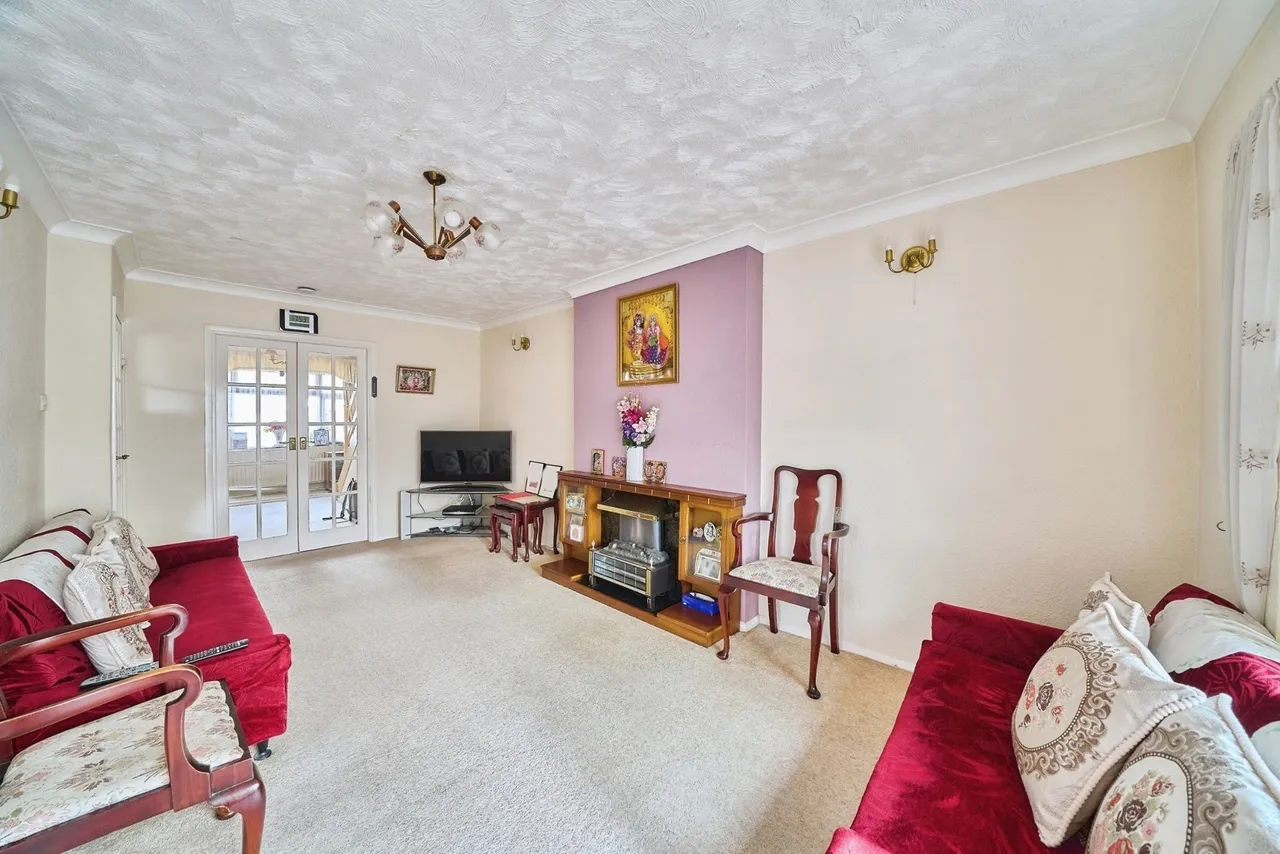 Meriden Close, Ilford, IG6, photo 10