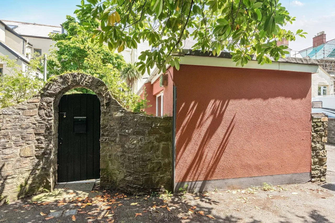 Ebberley Lawn, Barnstaple, EX32, photo 21