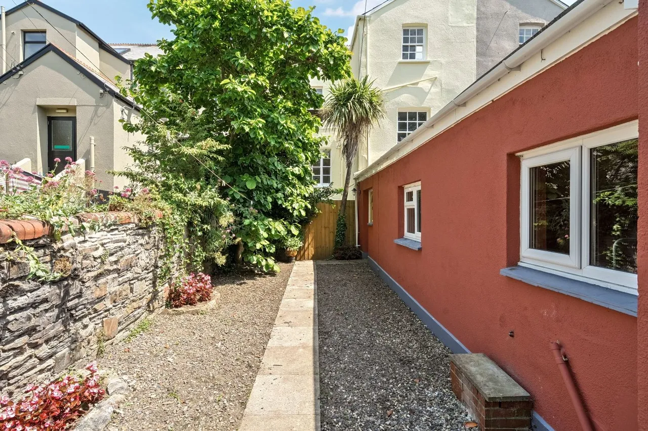 Ebberley Lawn, Barnstaple, EX32, photo 3