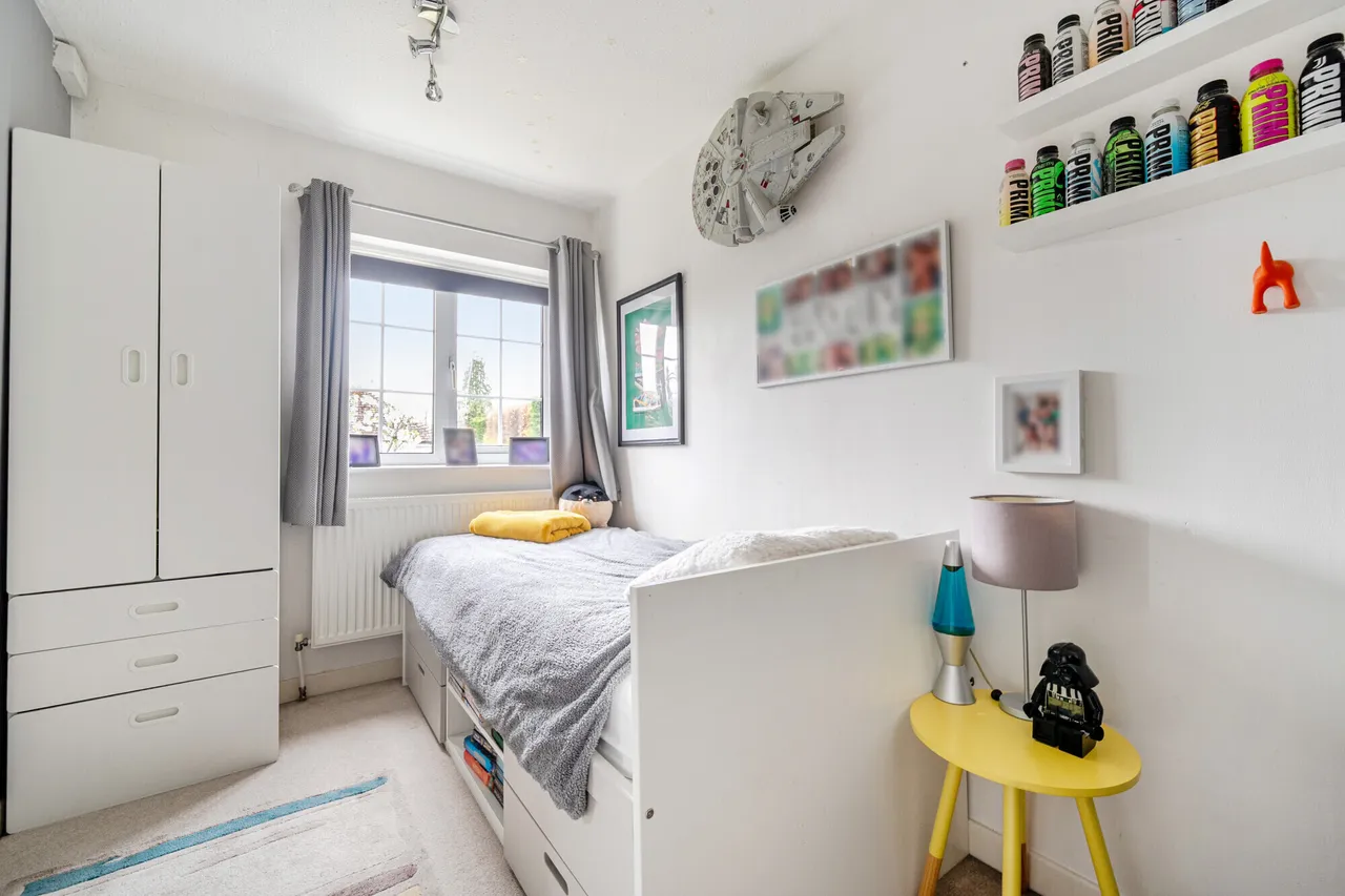 The Avenue, Liphook, GU30, photo 9