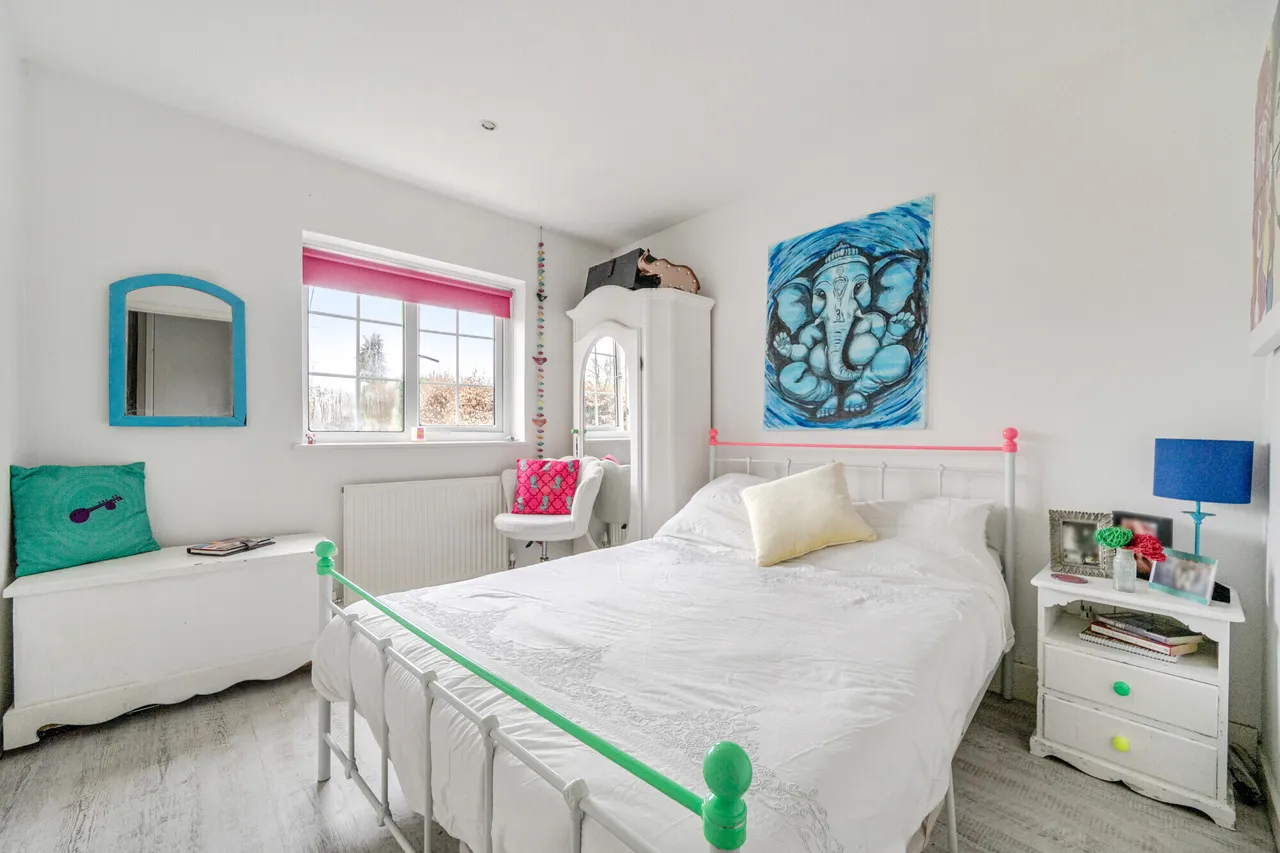 The Avenue, Liphook, GU30, photo 8