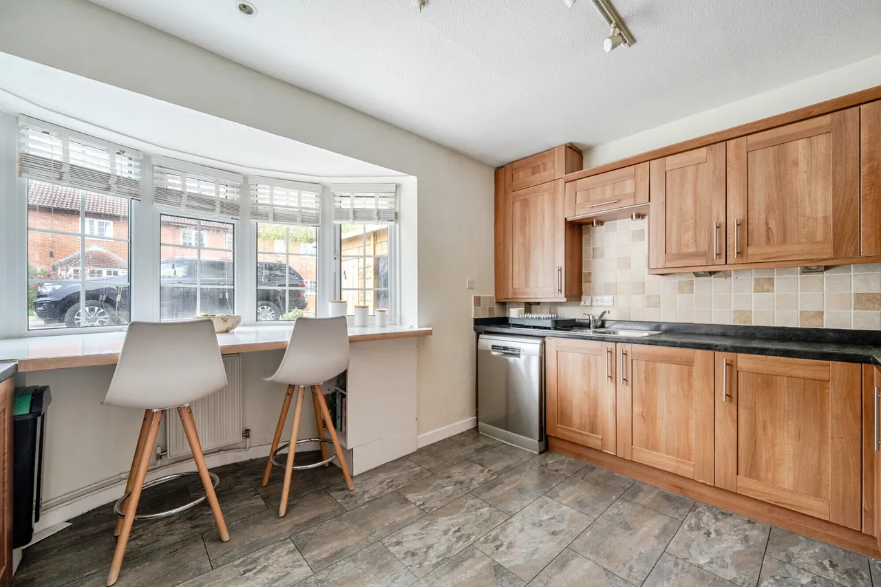 The Avenue, Liphook, GU30, photo 6