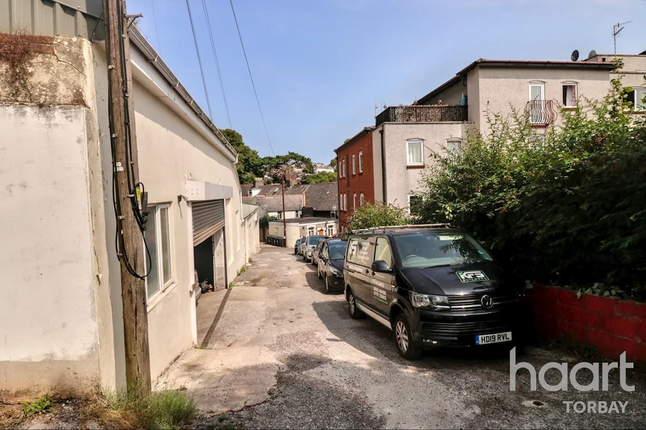 Briary Lane, Torquay, TQ1, photo 15