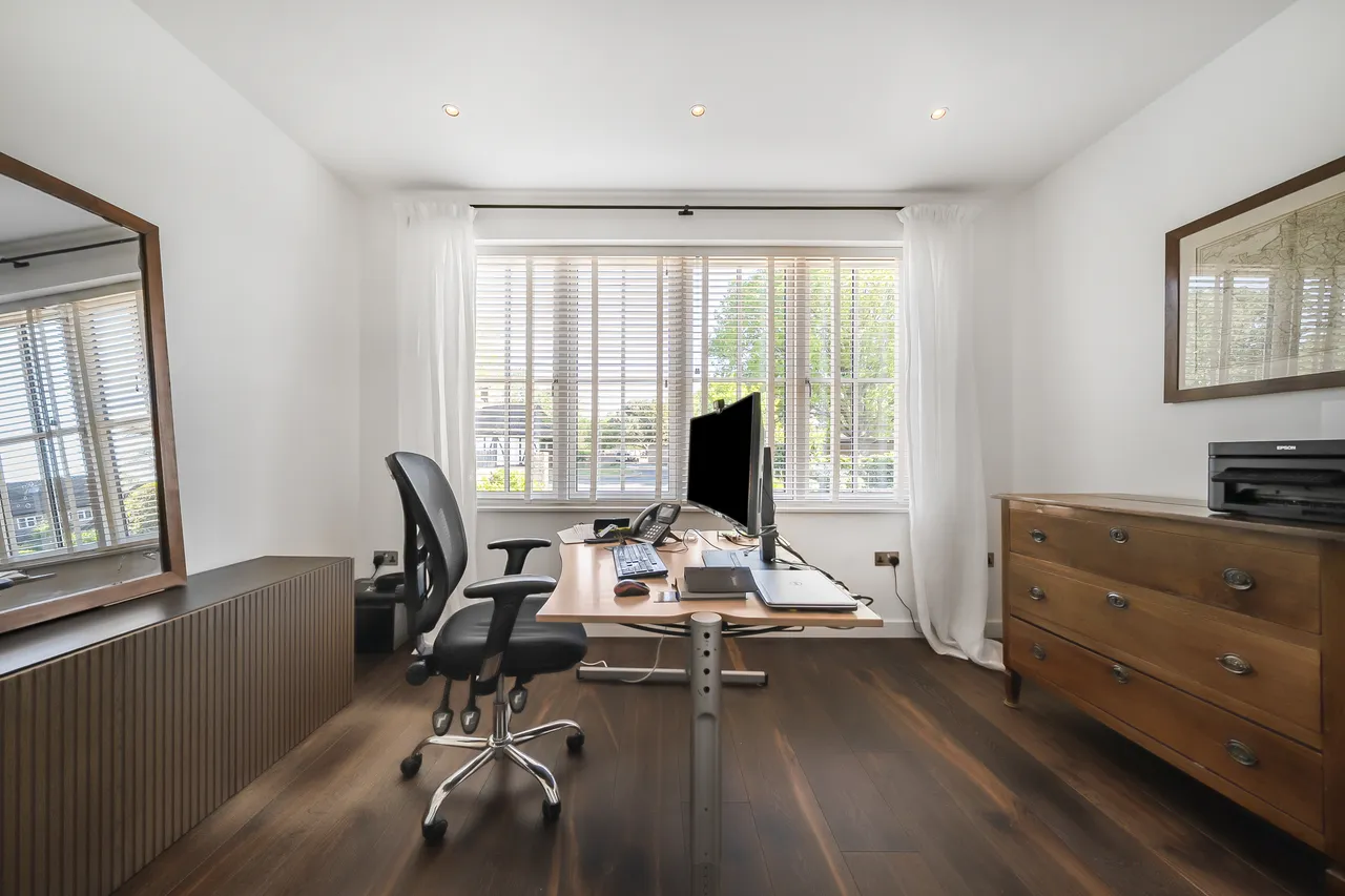 Sandy Lane, Richmond, TW10, photo 9