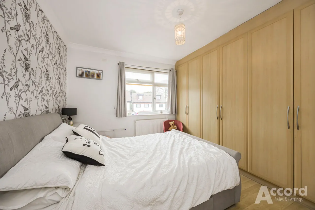 Wainfleet Avenue, Romford, RM5, photo 44