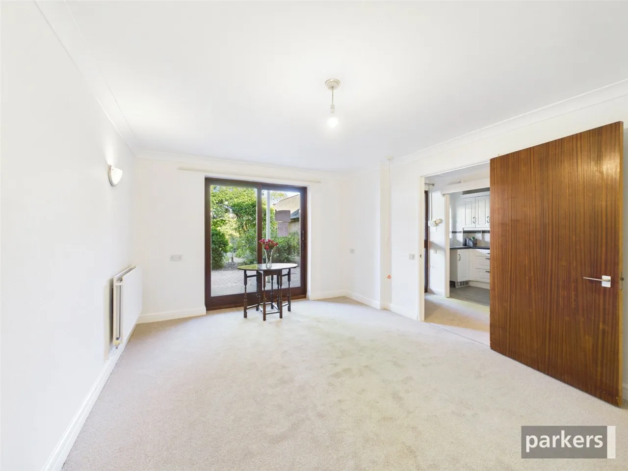 Emmbrook Court, Reading, RG6, photo 6