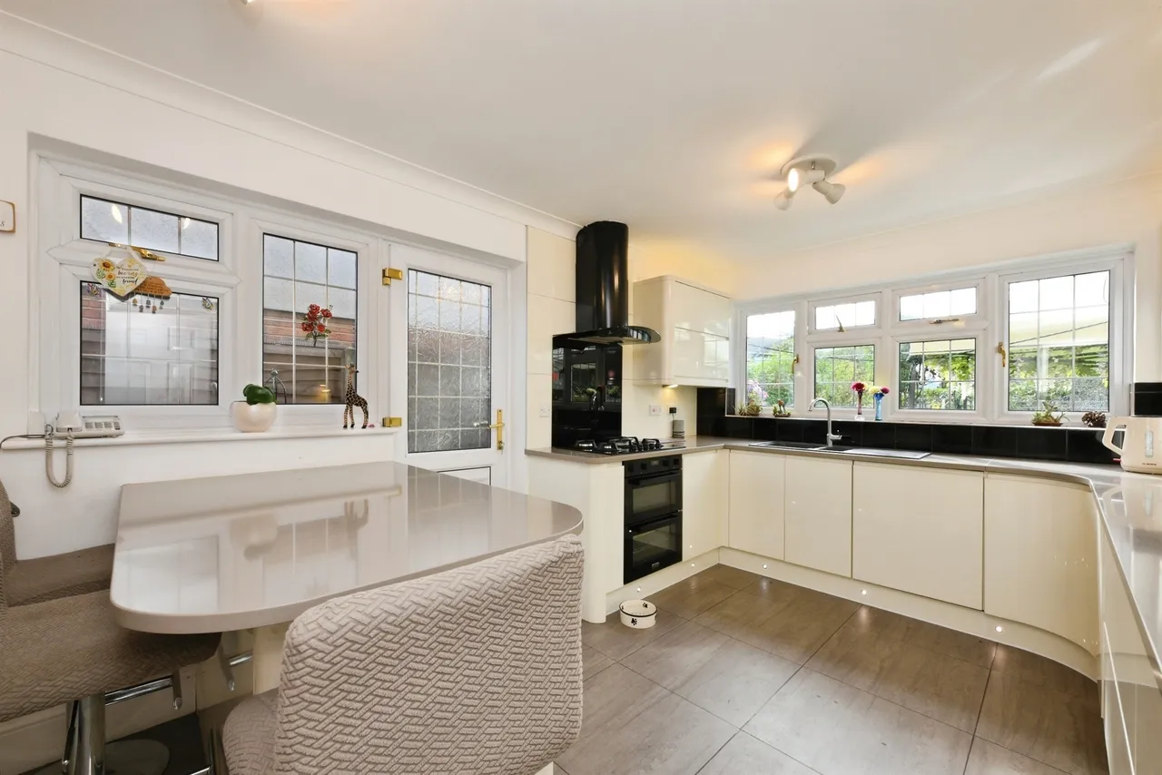 Middle Street, Nazeing, EN9, photo 7