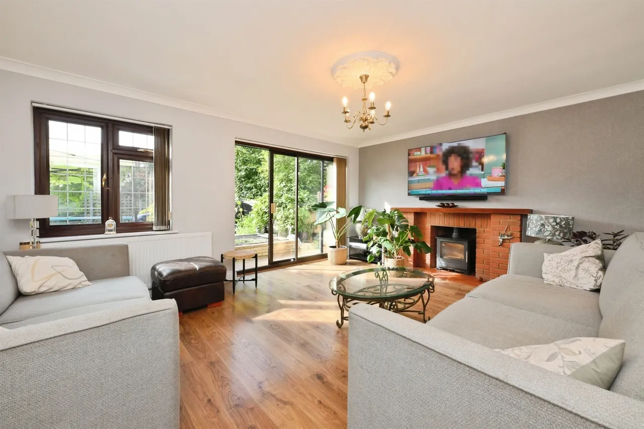 Middle Street, Nazeing, EN9, photo 2