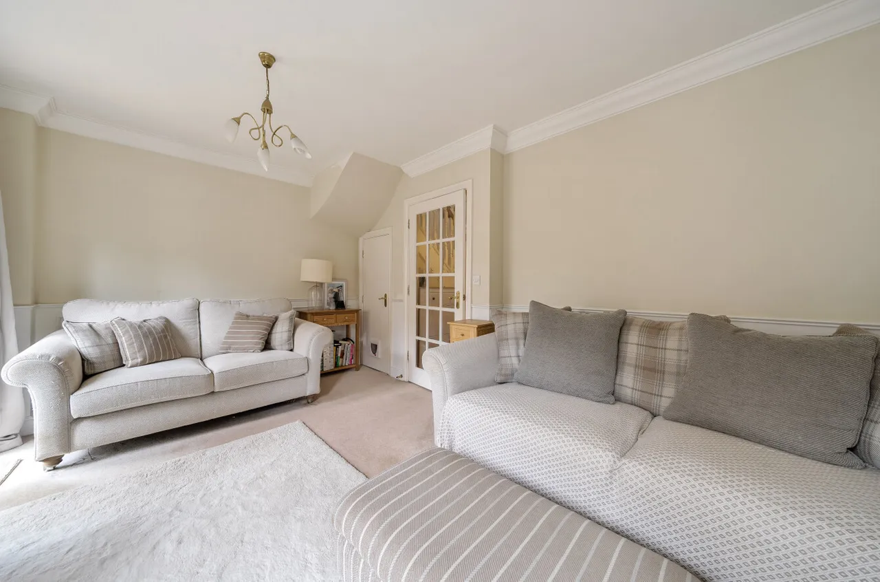 Watery Lane, Church Crookham, Fleet, Hampshire, GU52 0RN, photo 11