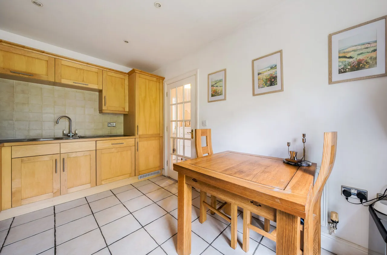 Watery Lane, Church Crookham, Fleet, Hampshire, GU52 0RN, photo 5