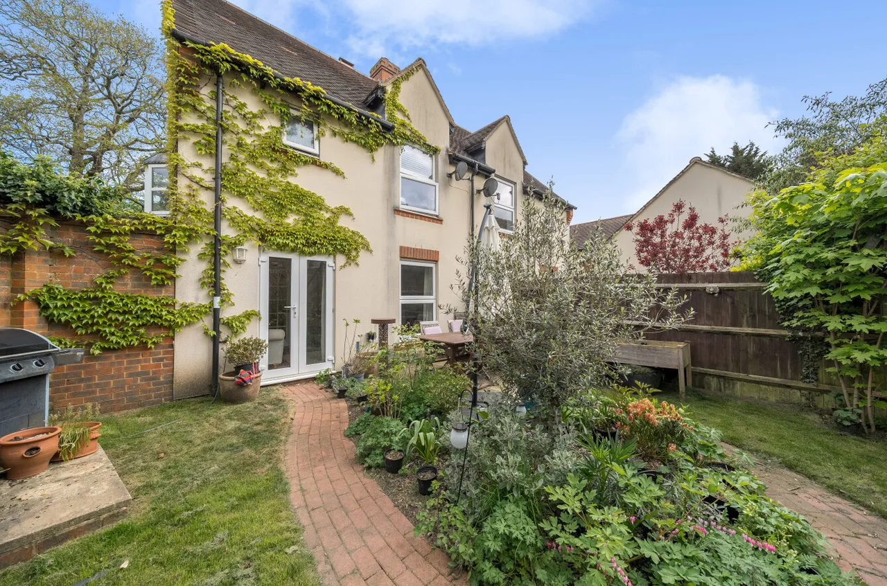 Watery Lane, Church Crookham, Fleet, Hampshire, GU52 0RN, photo 18