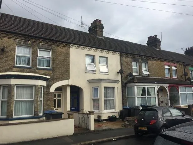 3 bed house to rent, Millais Road, Dover, CT16
