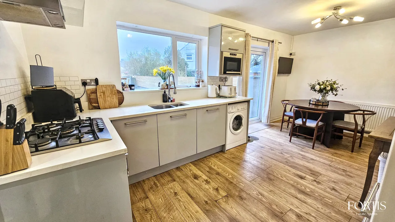 Hirst Crescent, Cardiff, CF5, photo 7