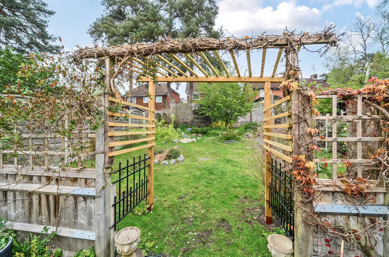 Linkway, Fleet, GU52, photo 11