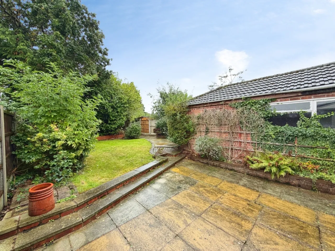 Underwood Drive, Ellesmere Port, CH65, photo 32