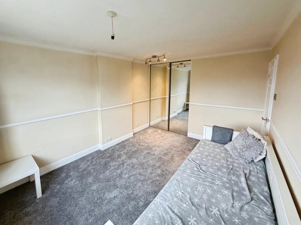 Underwood Drive, Ellesmere Port, CH65, photo 24