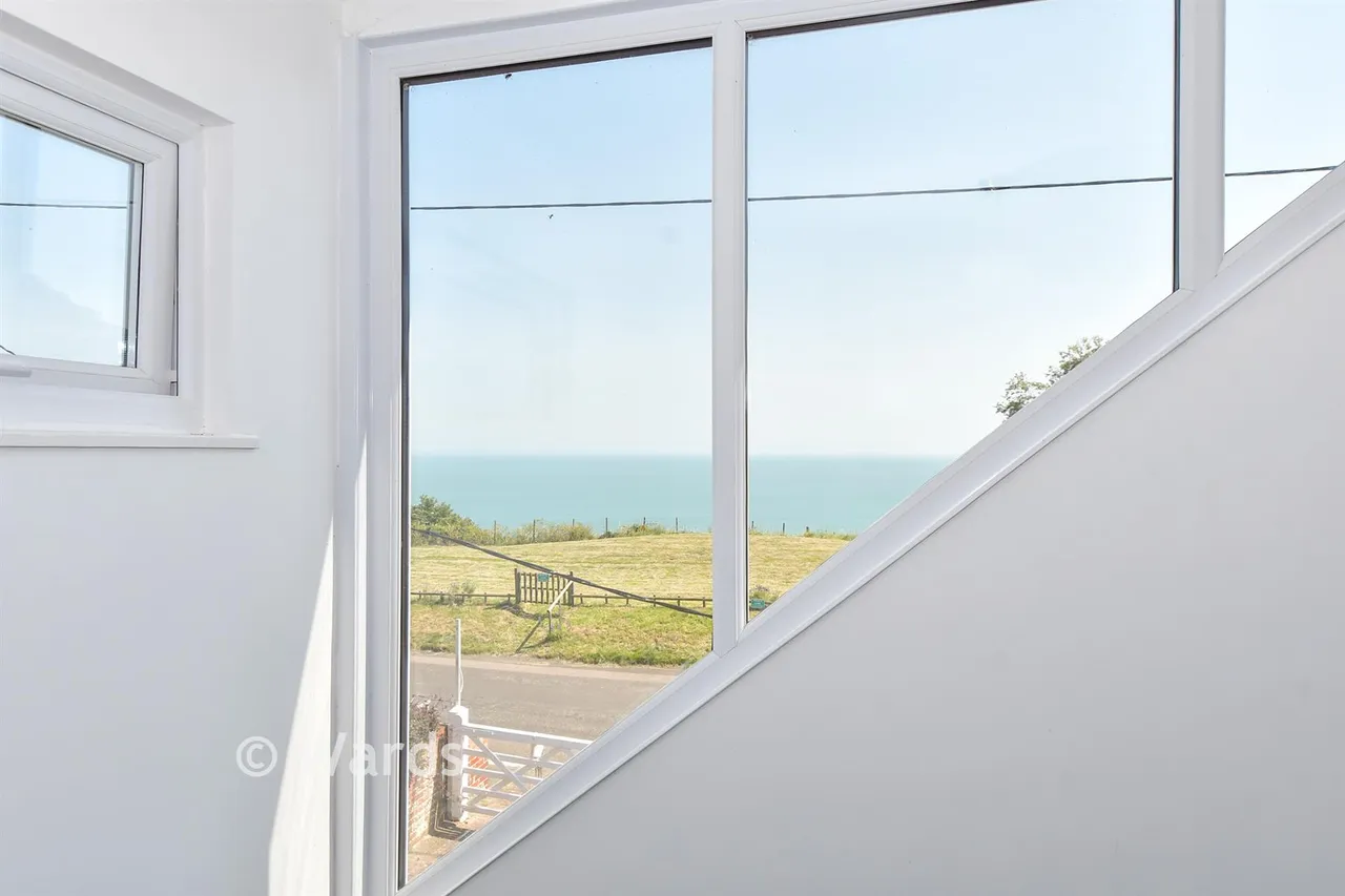 Capel-Le-Ferne, Folkestone, CT18, photo 6