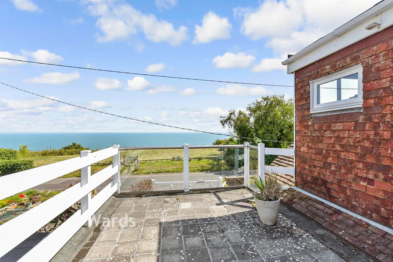 4 bed house for sale, Capel-Le-Ferne, Folkestone, CT18