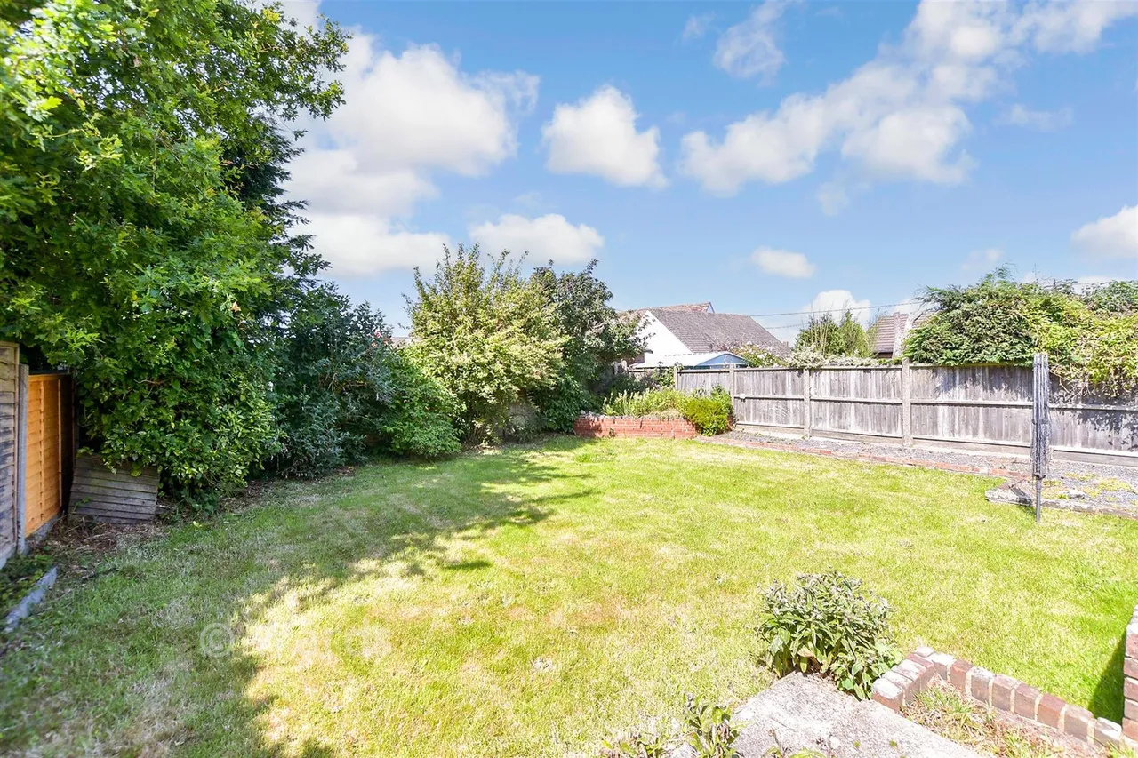 Capel-Le-Ferne, Folkestone, CT18, photo 14
