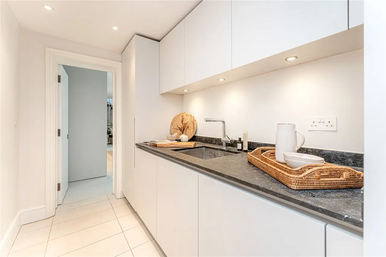 Deanery Street, Mayfair, W1K, photo 37