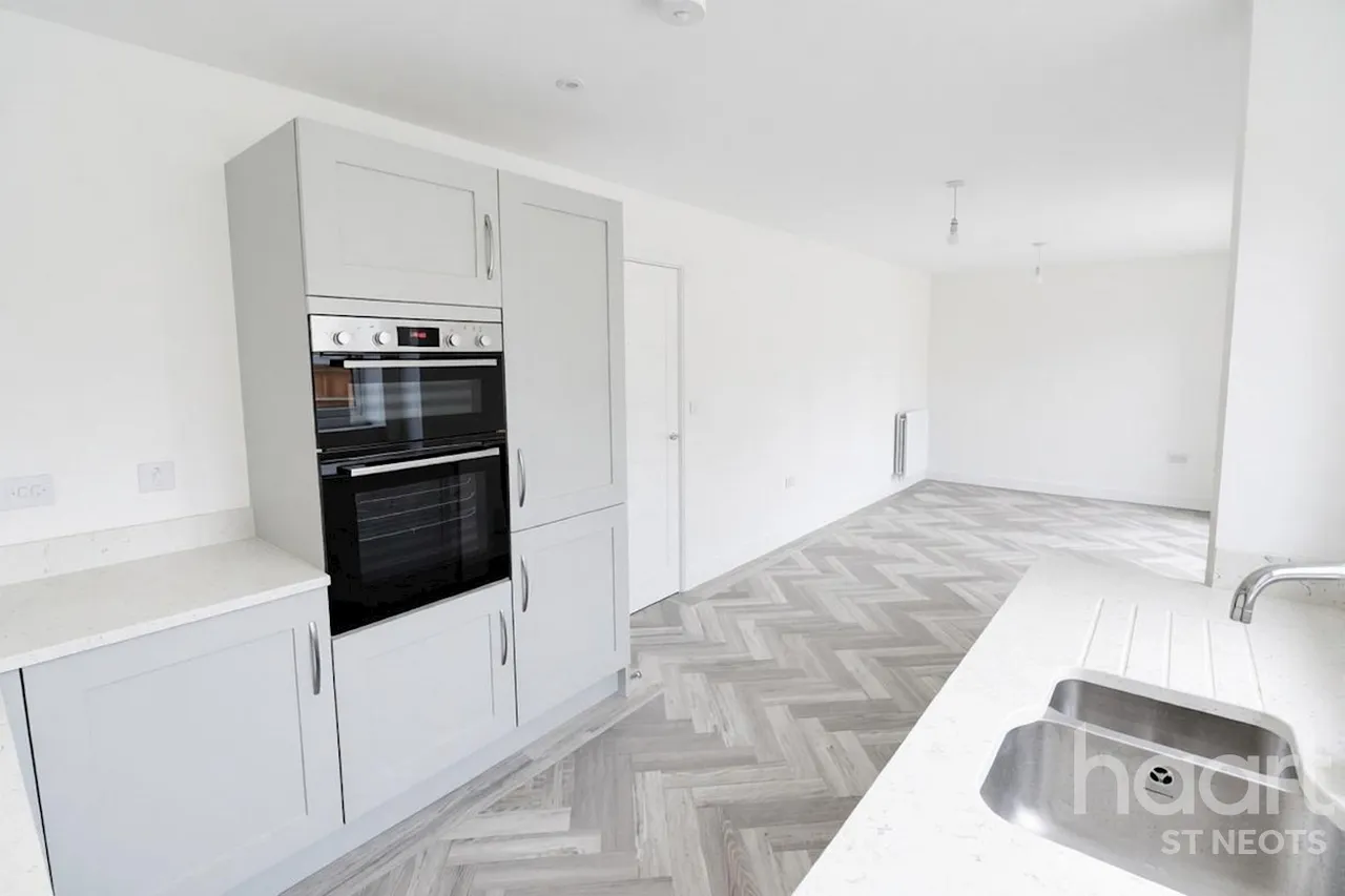Lewin Park, Langford, SG18, photo 17