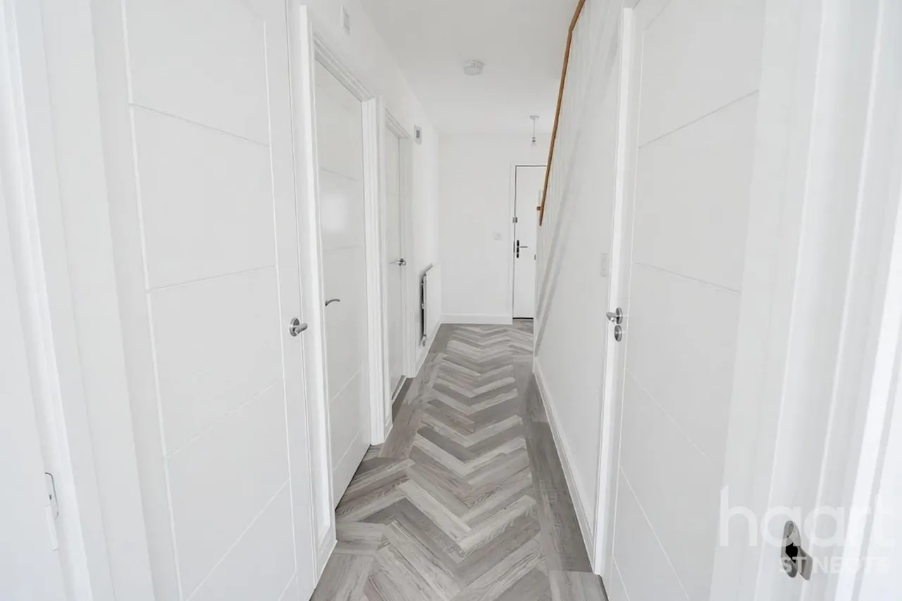 Lewin Park, Langford, SG18, photo 14