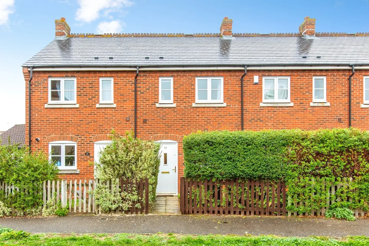 2 bed house for sale, Woodfield Lane, Lower Cambourne, CB23