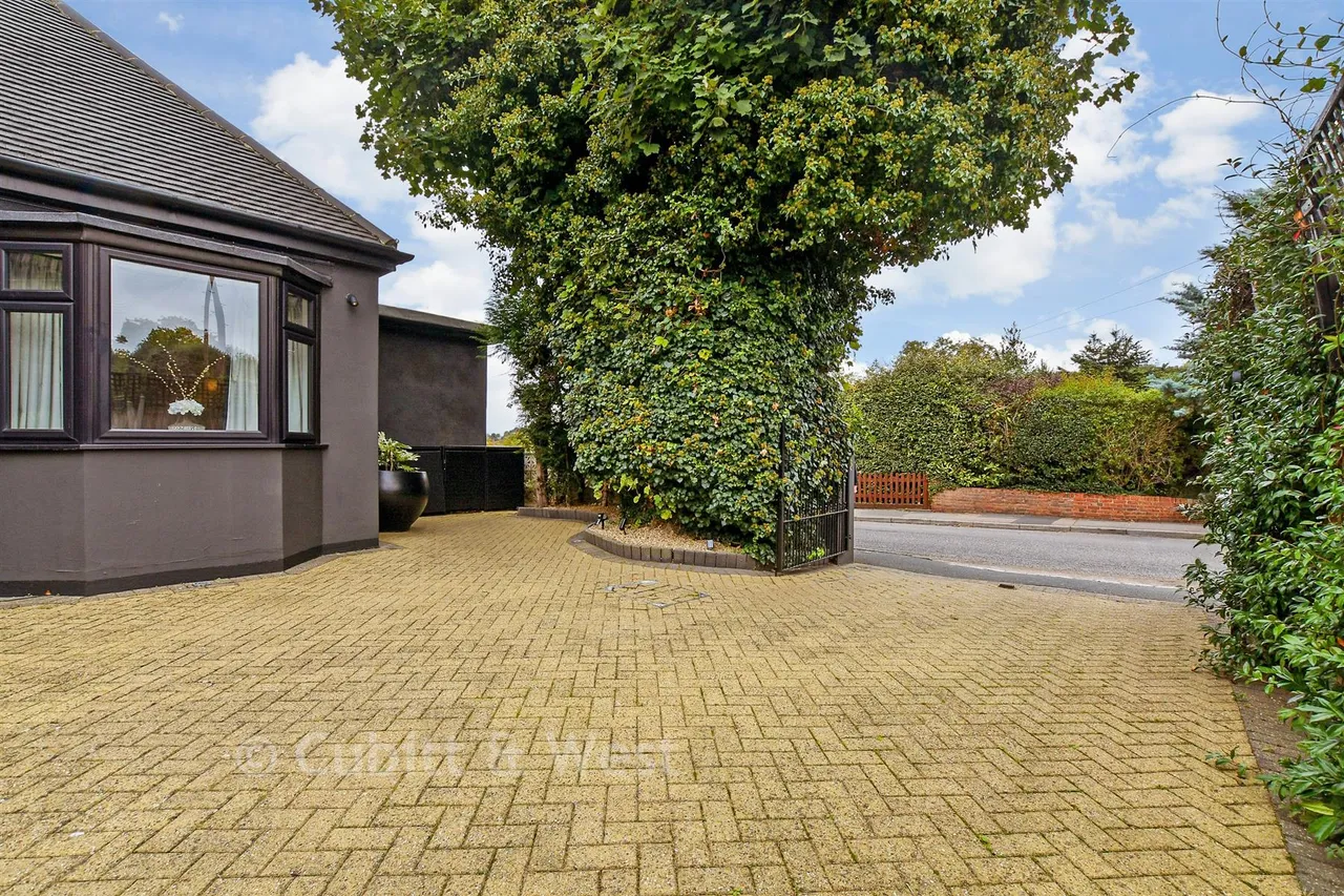 Oaks Way, Kenley, CR8, photo 4