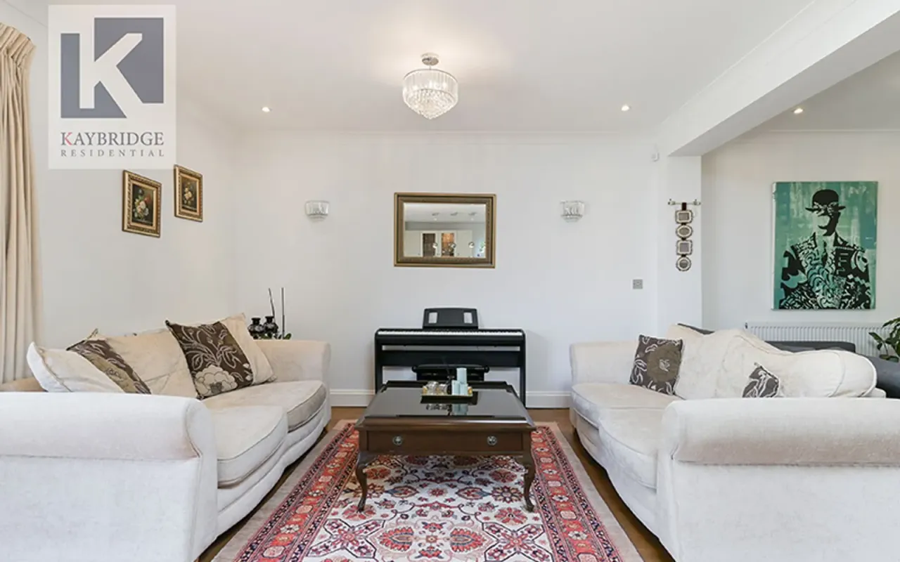 Plantagenet Close, Worcester Park, KT4, photo 3