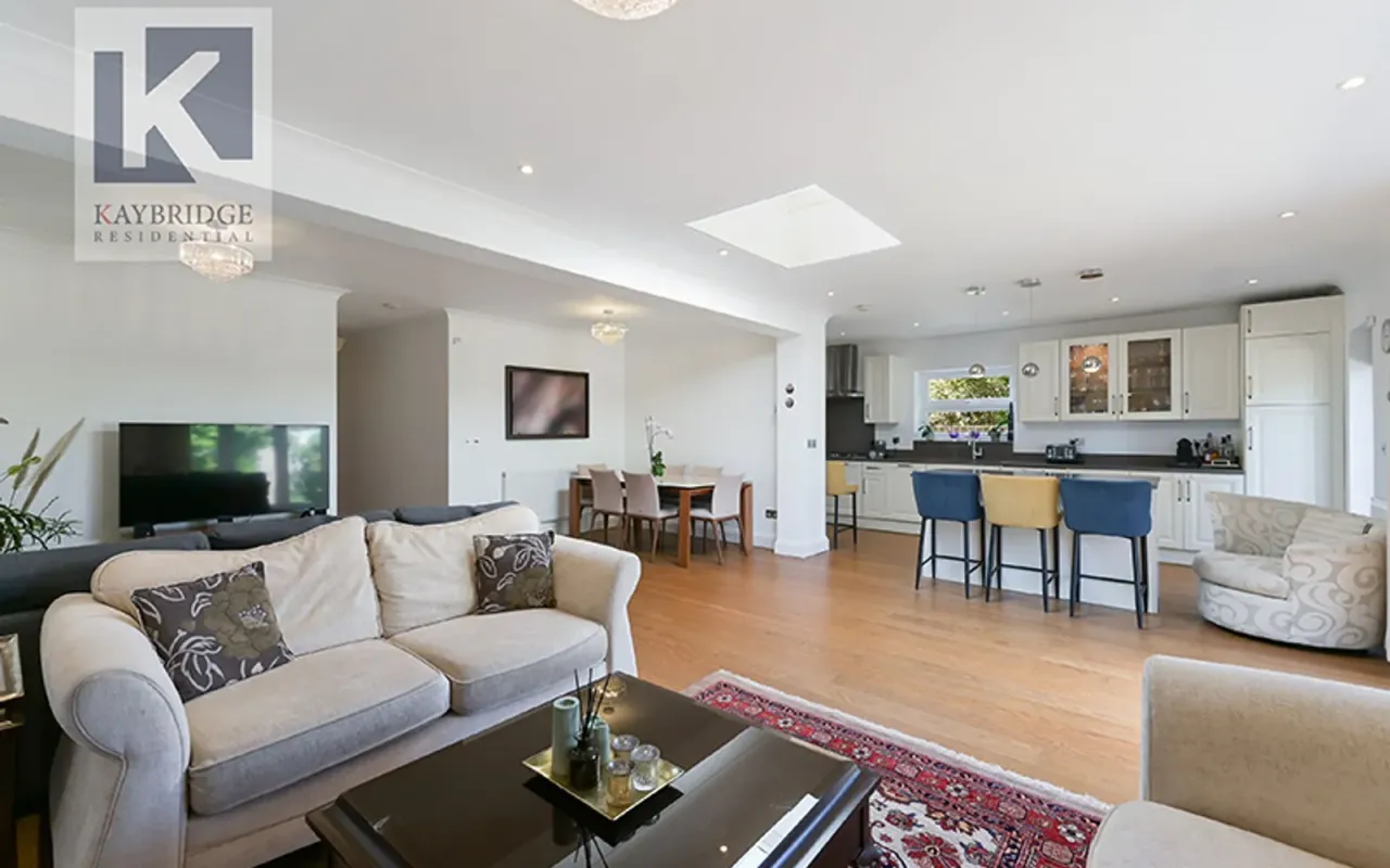 Plantagenet Close, Worcester Park, KT4, photo 4