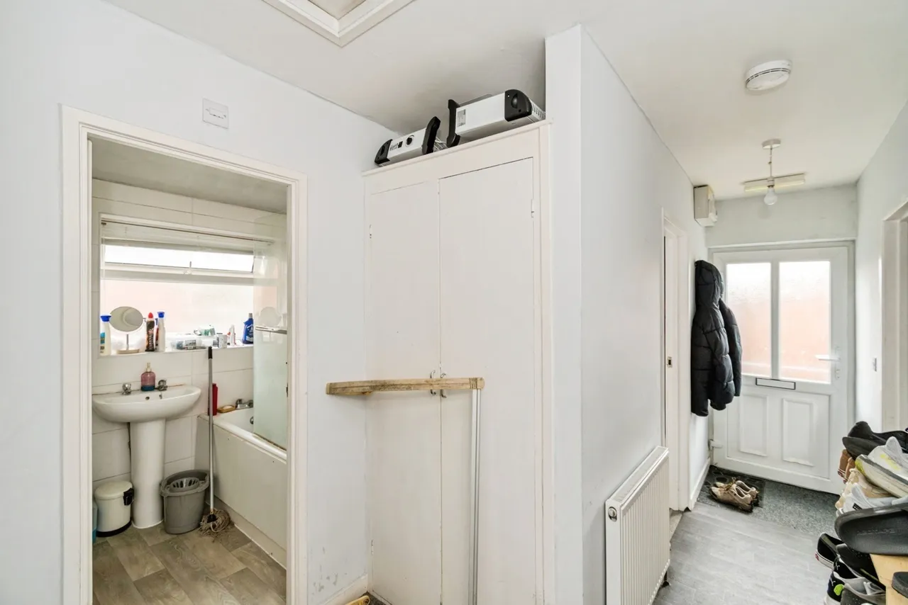 Holt Road, Southampton, SO15, photo 13