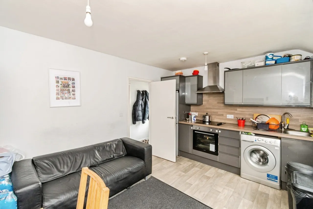 Holt Road, Southampton, SO15, photo 5
