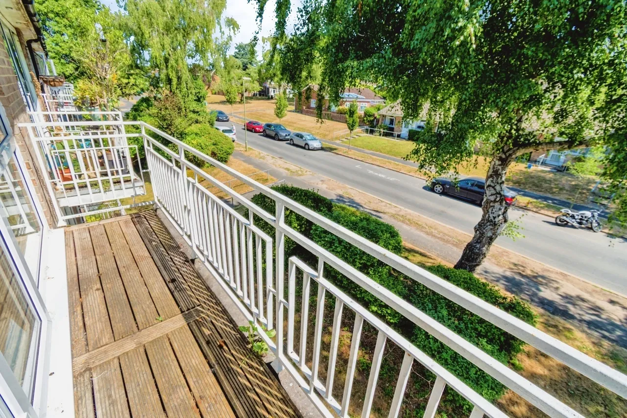 Fraser Road, Kings Worthy, SO23, photo 11