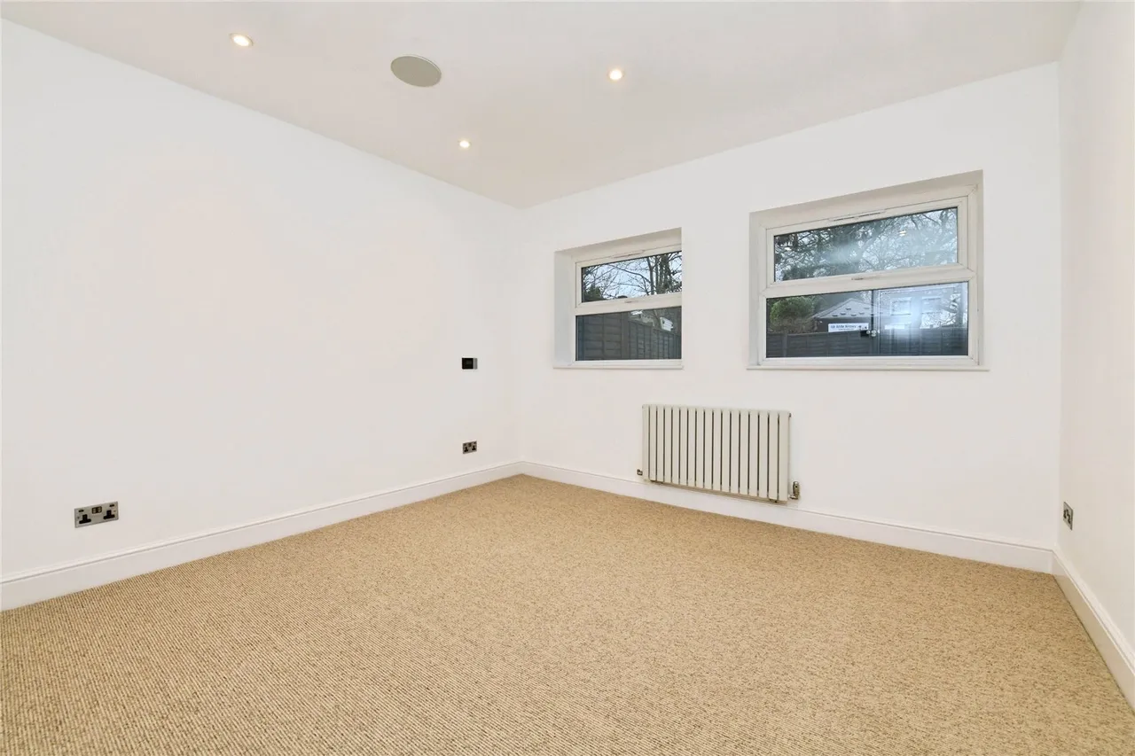 Warley Hill, Warley, Brentwood, Essex, CM14, photo 10