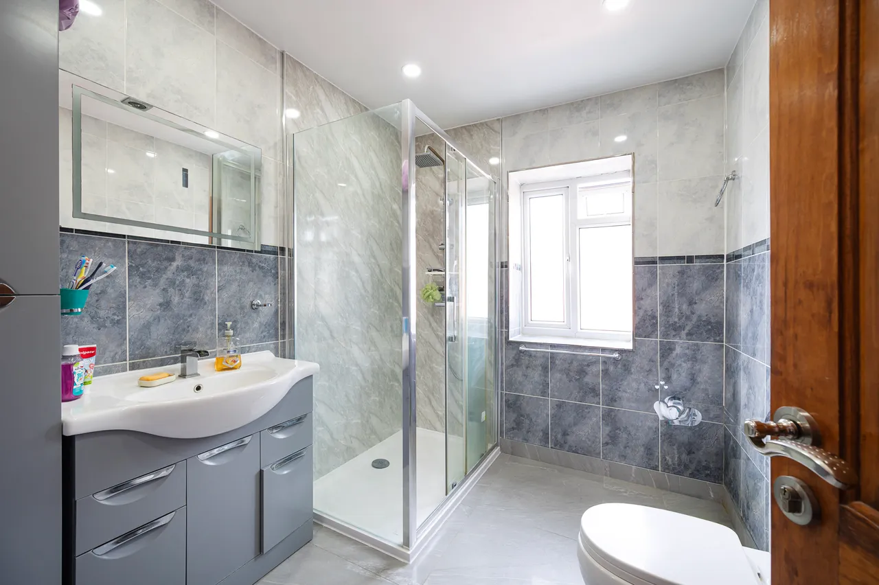 7 Ive Farm Close, London, photo 6