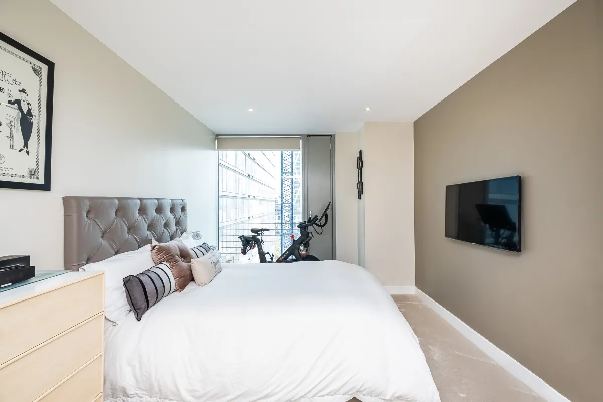 Landmark West Tower, E14, photo 11