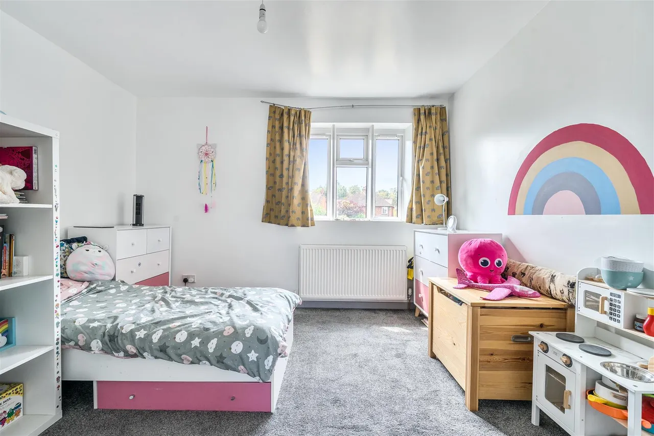Forty Acres Road, Devizes, SN10, photo 8
