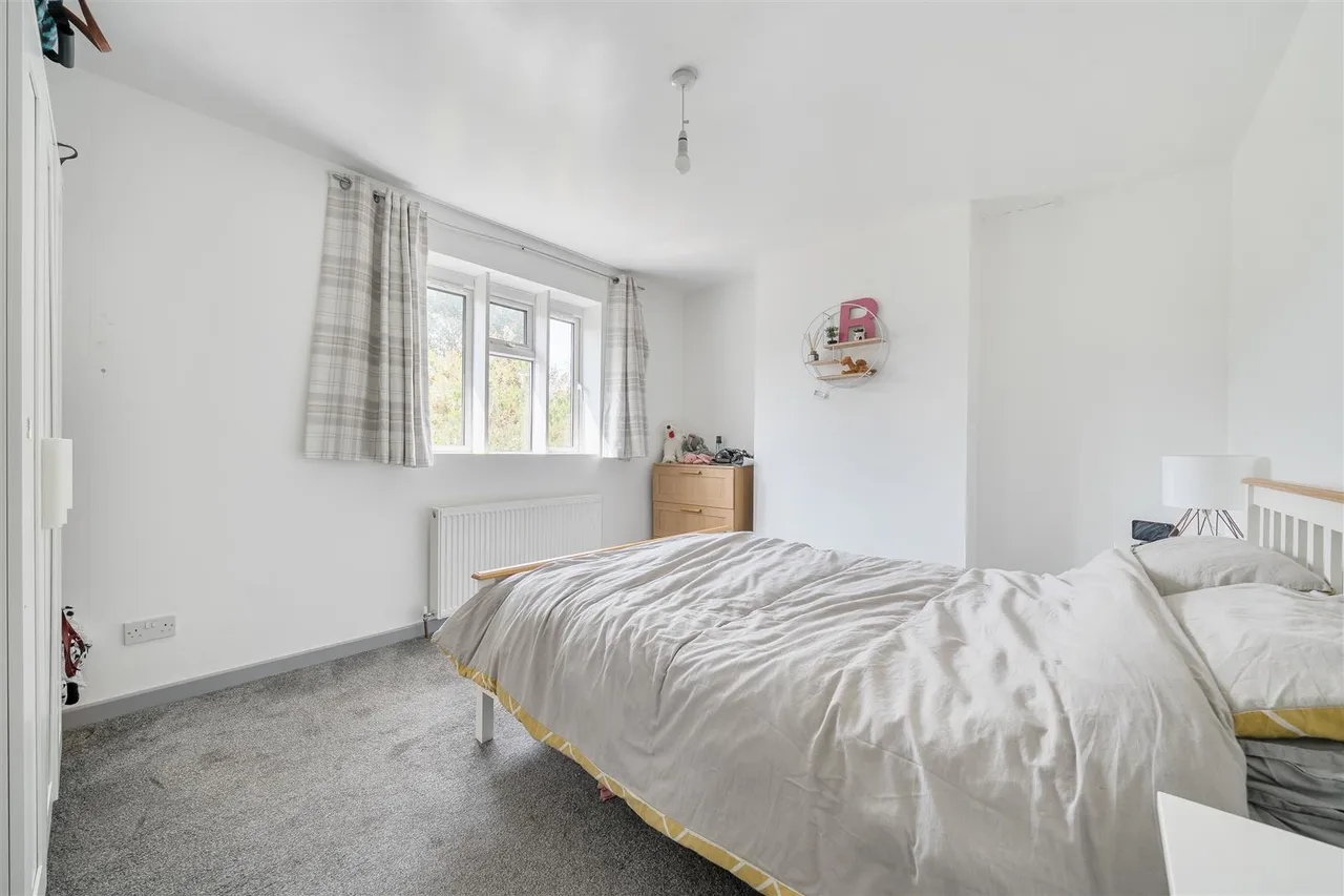 Forty Acres Road, Devizes, SN10, photo 7