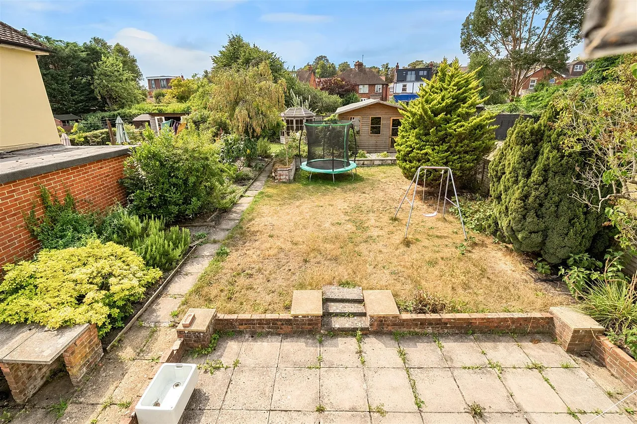 Forty Acres Road, Devizes, SN10, photo 2