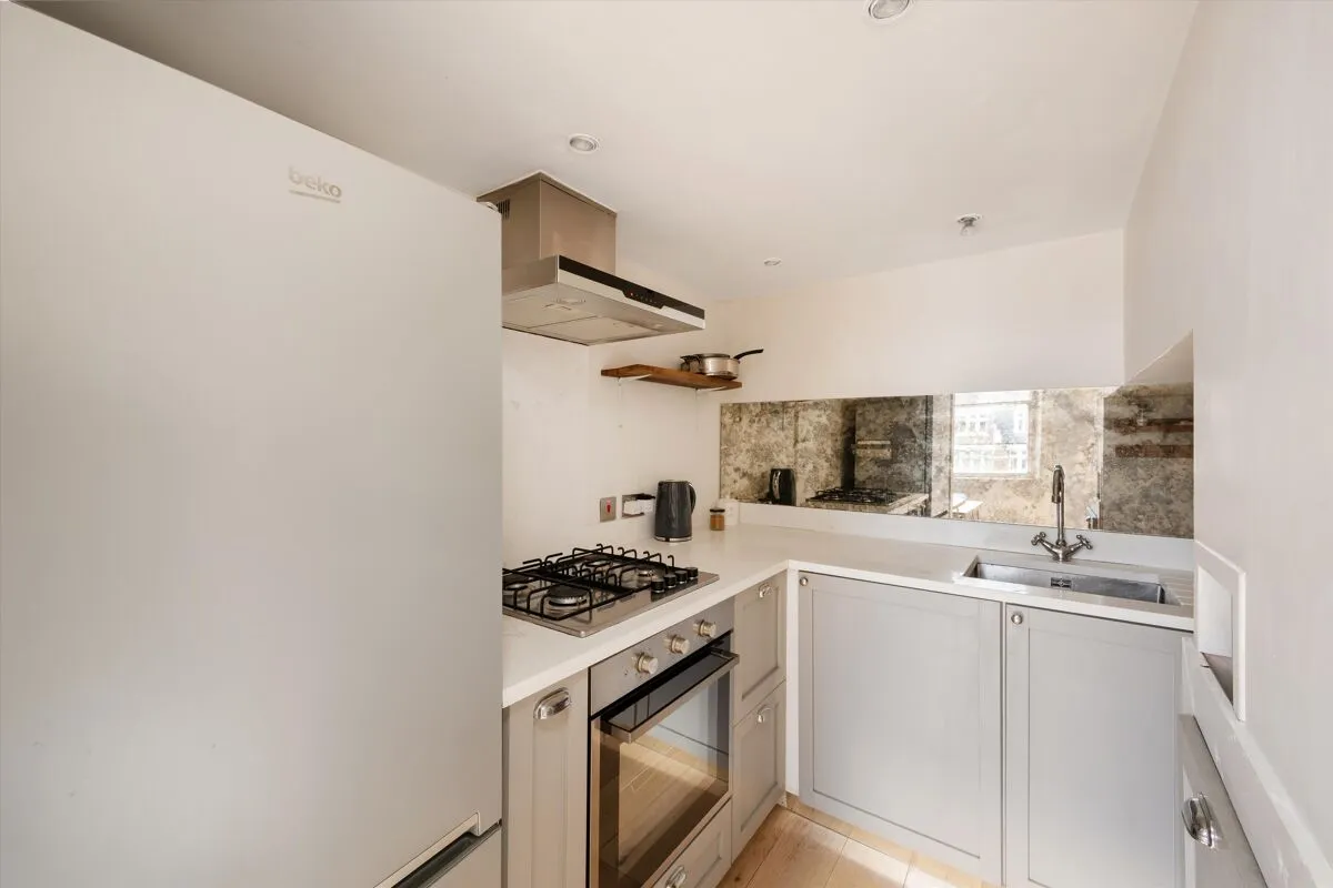 Belsize Avenue, London, NW3, photo 3