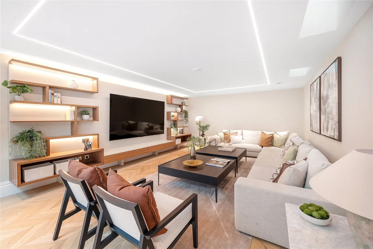Priory Walk, London, SW10, photo 14