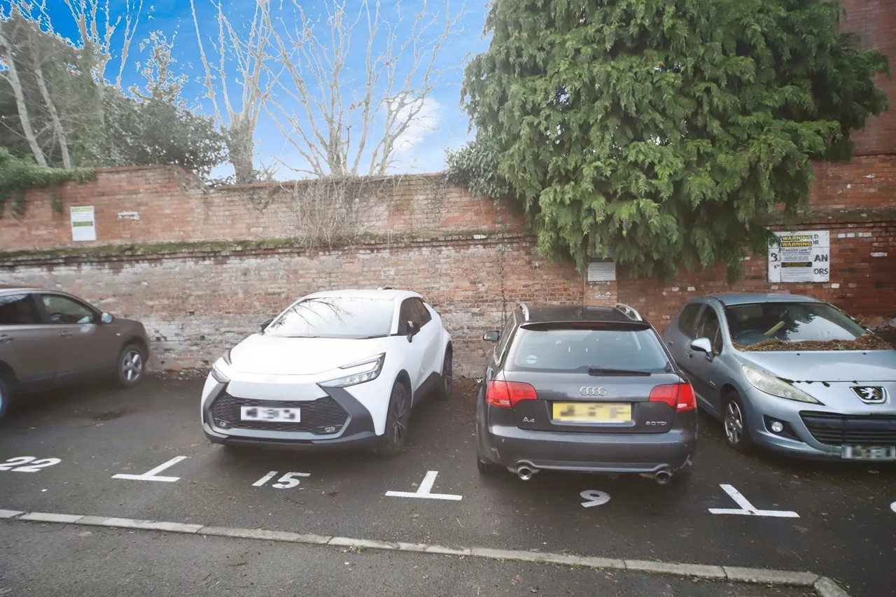 Horsepond Lane, Bridgwater, TA6, photo 13