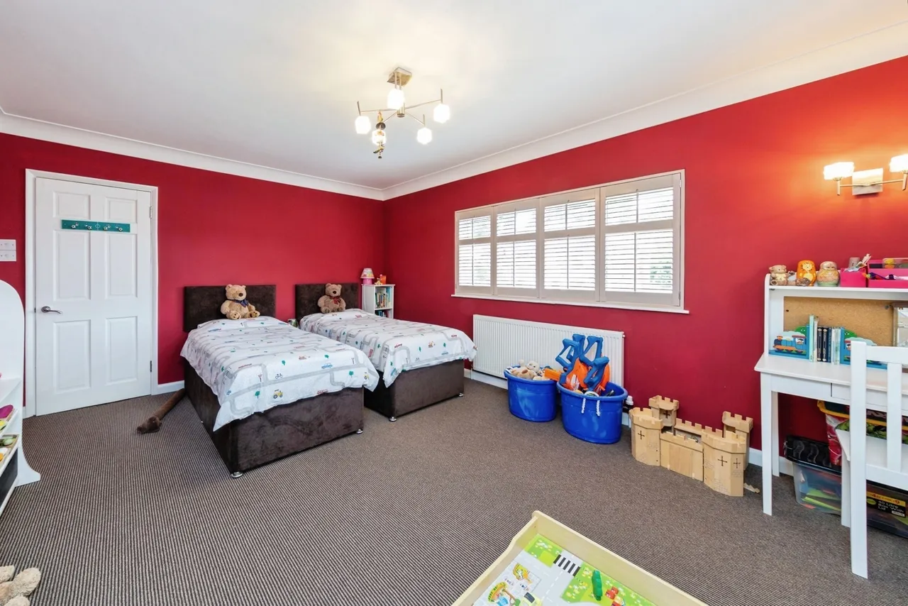 The Ridgeway, Tonbridge, TN10, photo 11